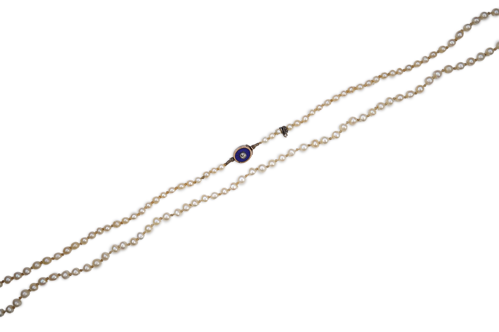 A pearl necklace, 19th century